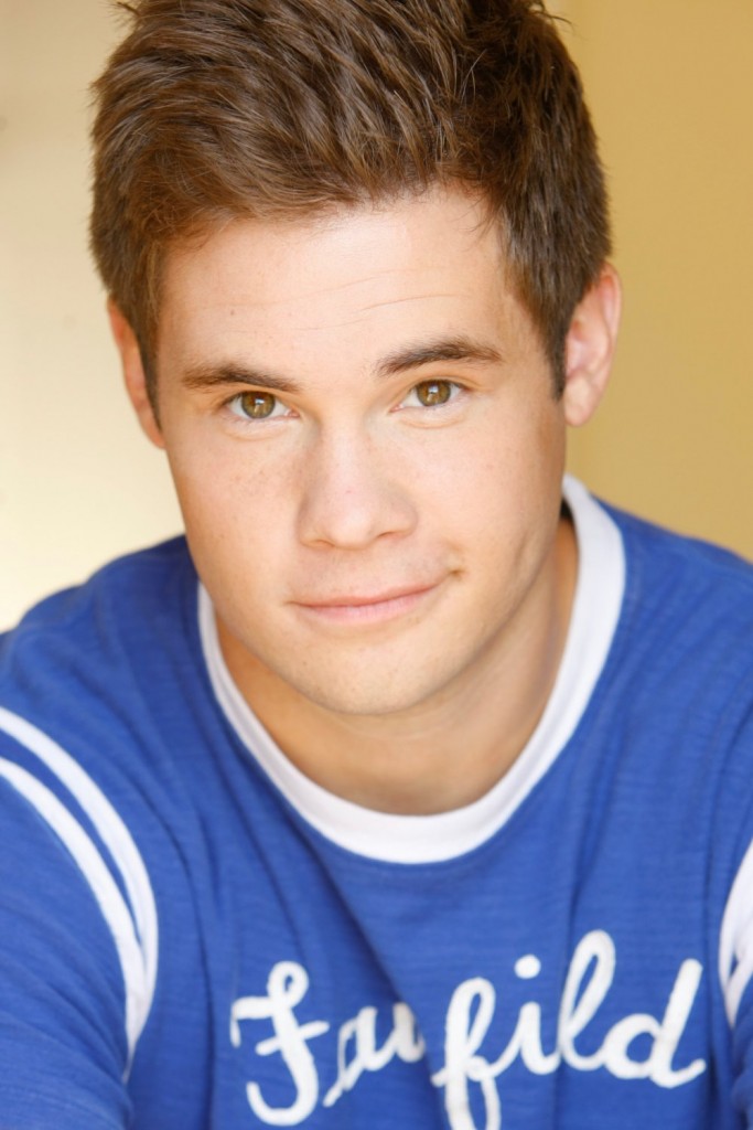 Póster de Adam DeVine