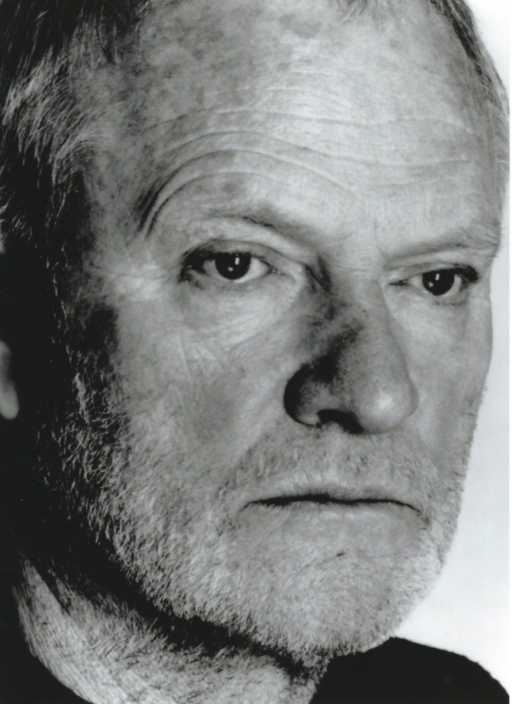 Póster de Julian Glover