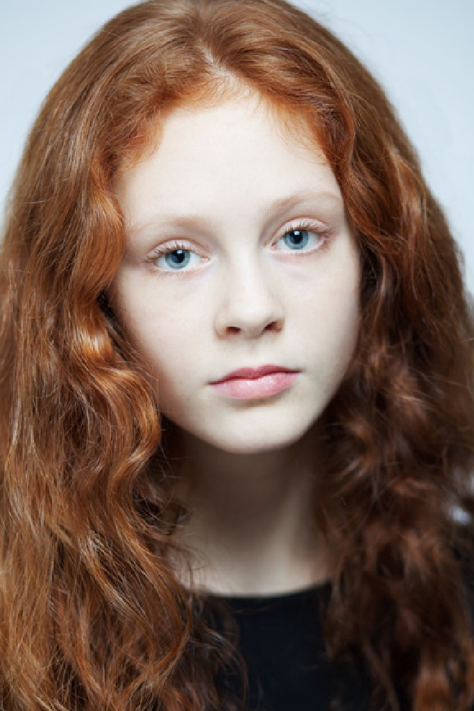 Póster de Helena Barlow