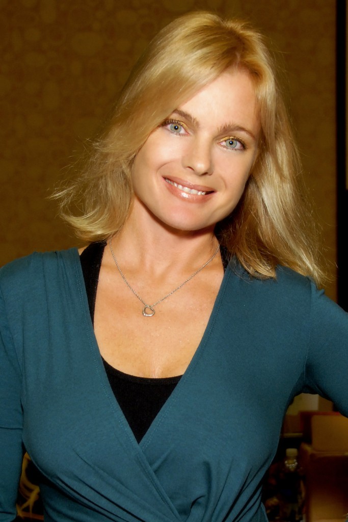 Póster de Erika Eleniak