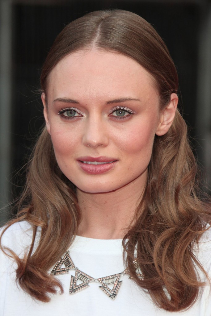 Póster de Laura Haddock