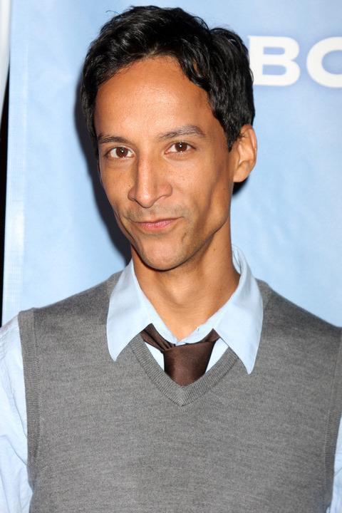 Póster de Danny Pudi