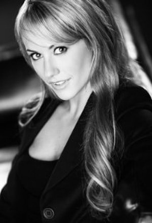 Póster de Lisa Marie Caruk