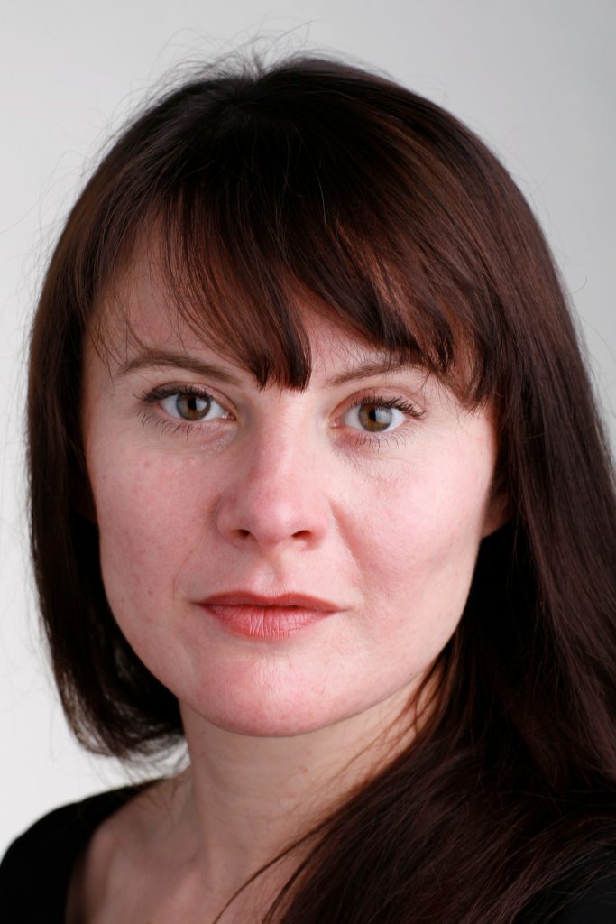 Póster de Monica Dolan