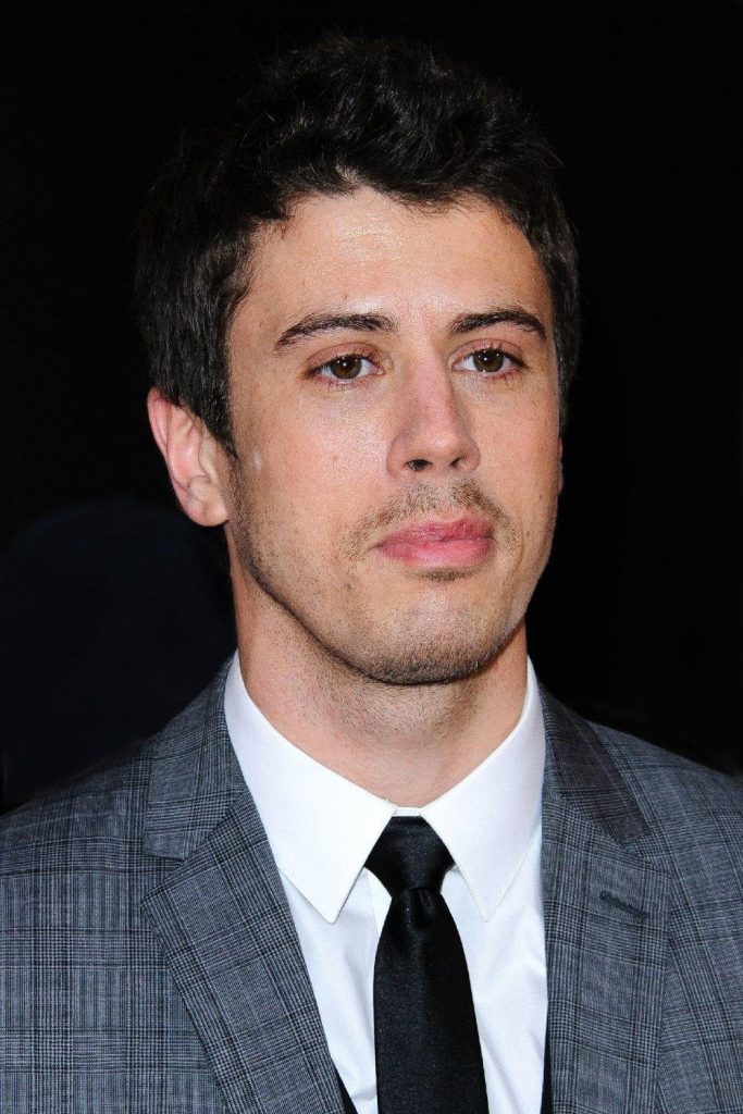 Póster de Toby Kebbell