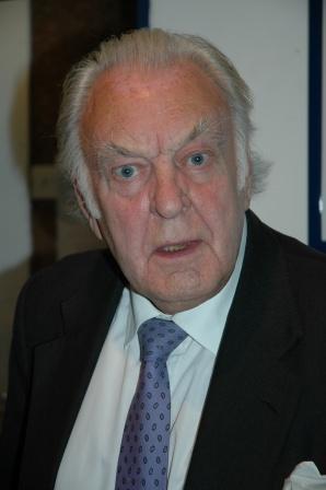 Póster de Donald Sinden