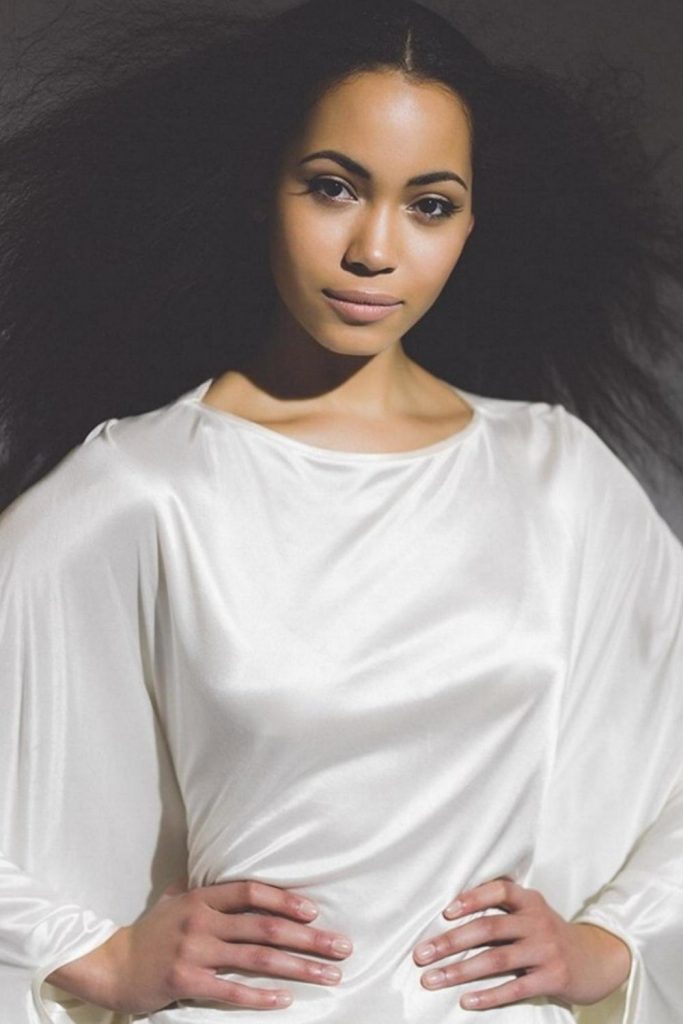 Póster de Madeleine Mantock