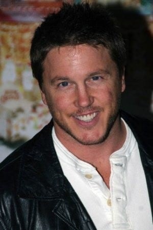 Póster de Lochlyn Munro