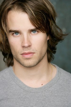Póster de Carson Aune