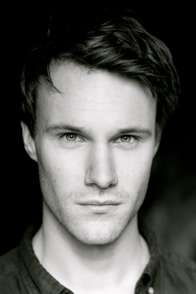 Póster de Hugh Skinner