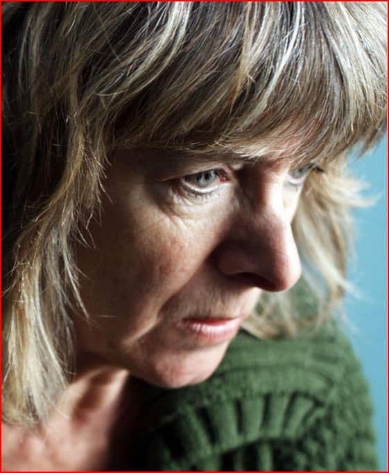 Póster de Julia Deakin