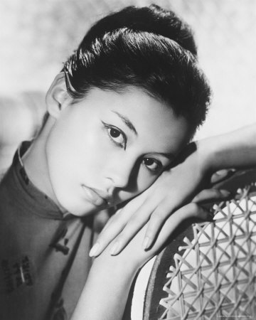 Póster de France Nuyen