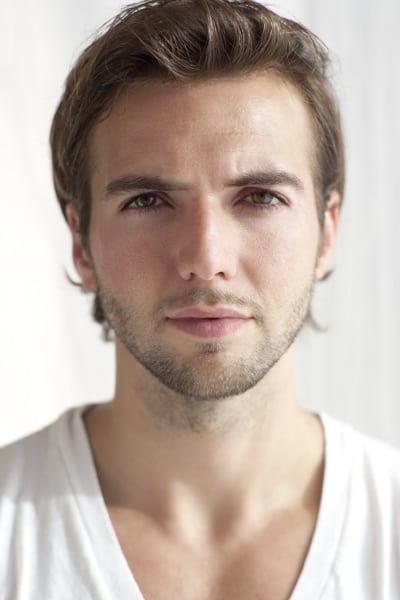 Póster de Guy Burnet
