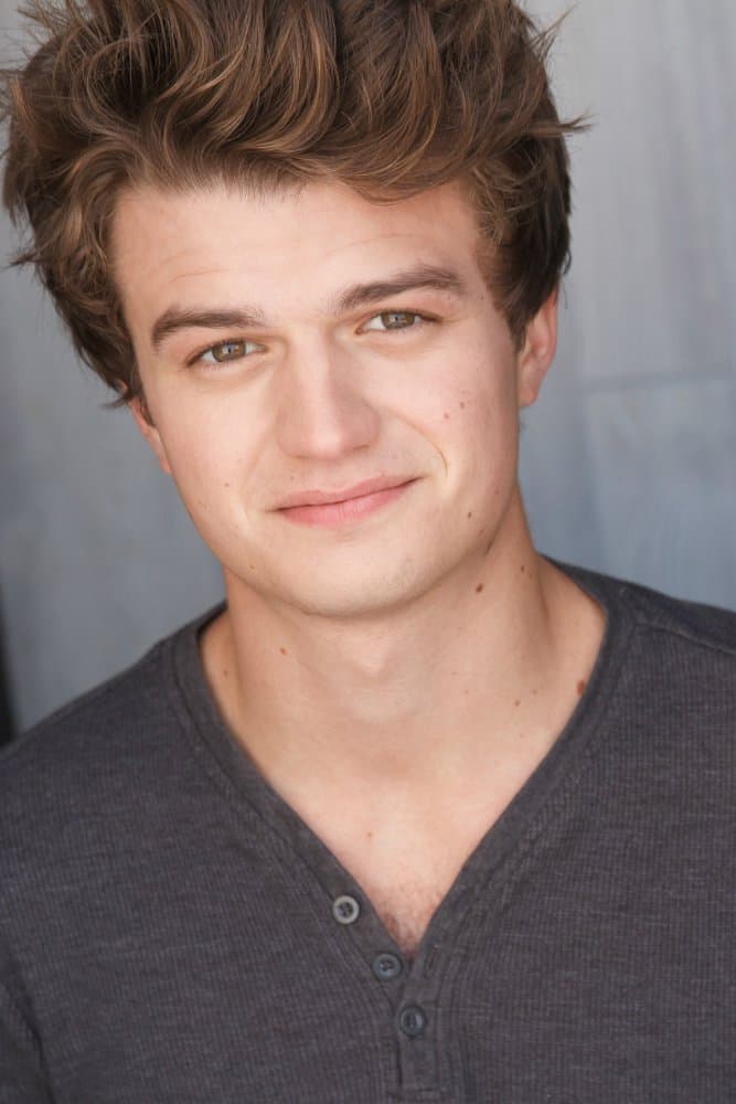 Póster de Joe Keery
