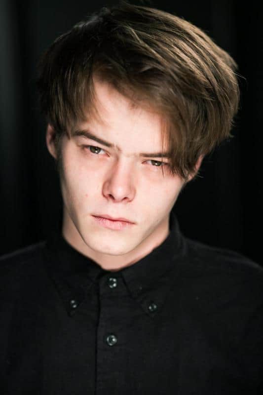Póster de Charlie Heaton