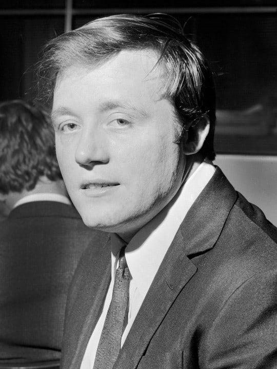 Póster de John Bindon