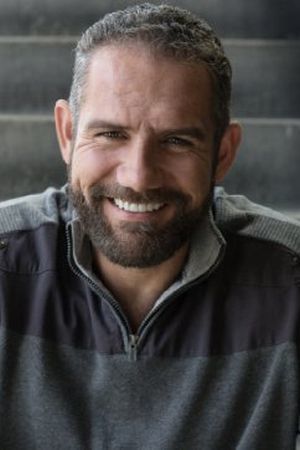 Póster de Mikal Vega