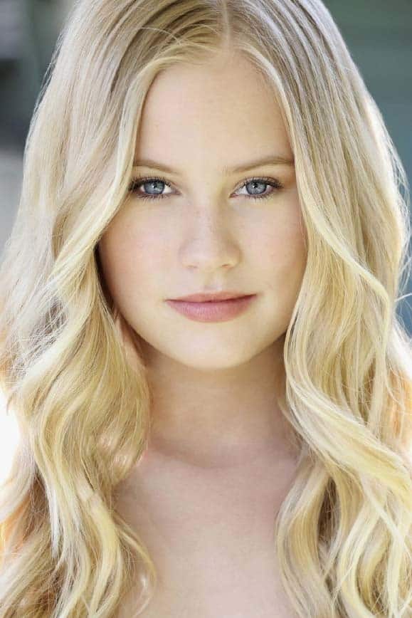 Póster de Danika Yarosh