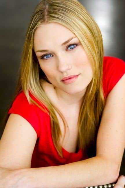 Póster de Clare Grant