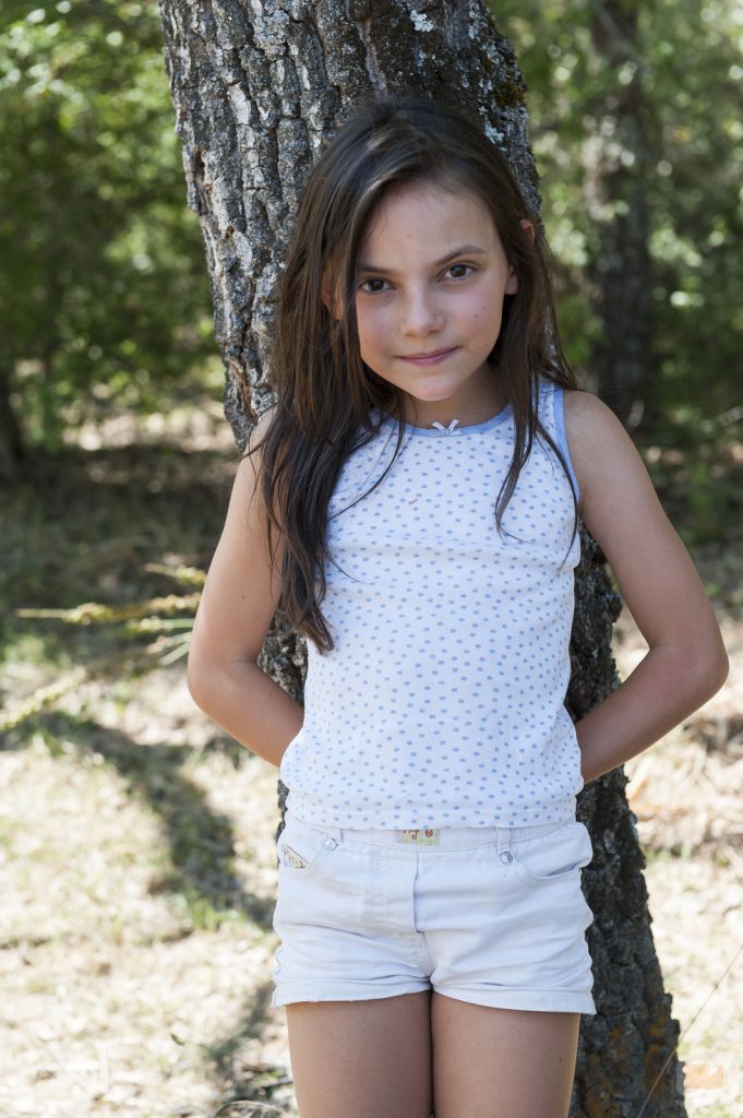 Póster de Dafne Keen