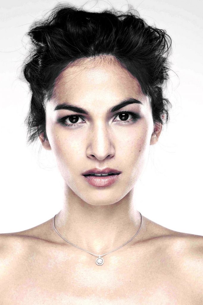 Póster de Elodie Yung