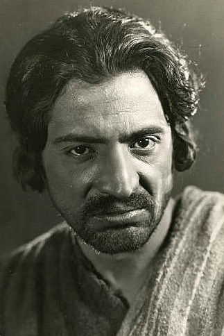 Póster de George Regas