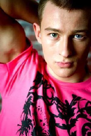 Póster de Elliott Tittensor