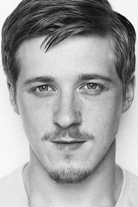 Póster de Adam Nagaitis