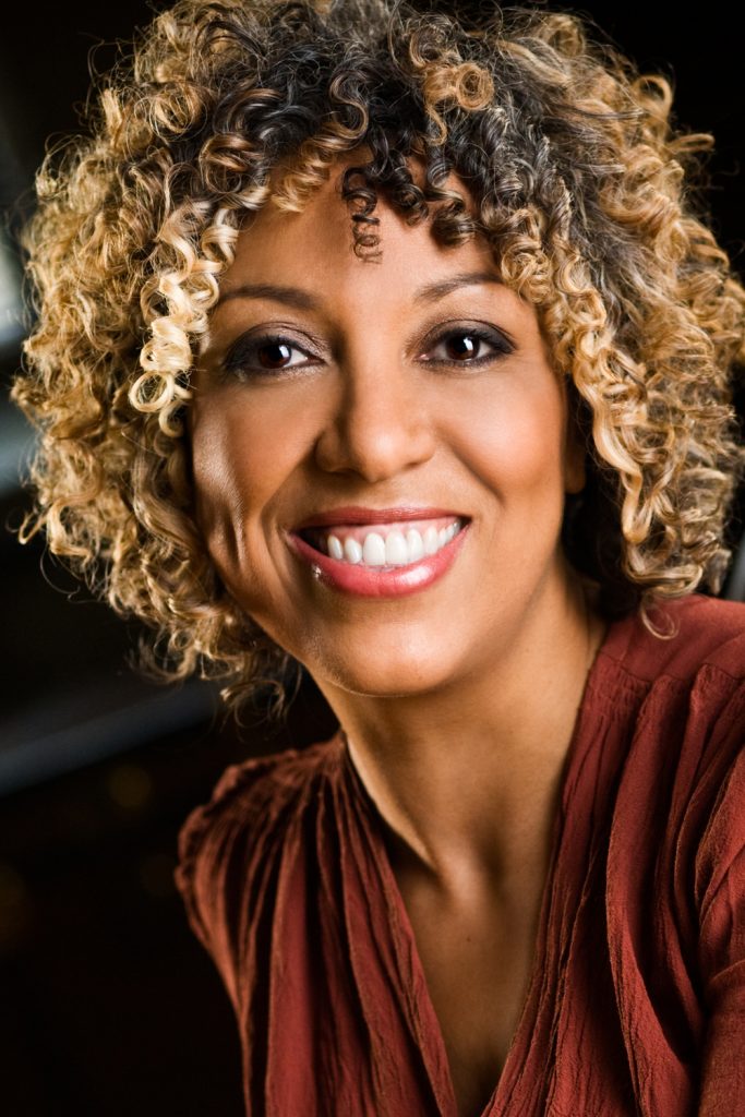 Póster de Lesley Ewen