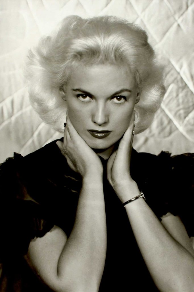 Póster de Bunny Yeager