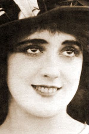 Póster de Alice Davenport