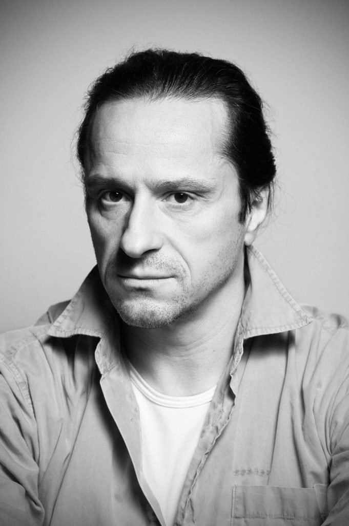 Póster de Claudiu Bleont