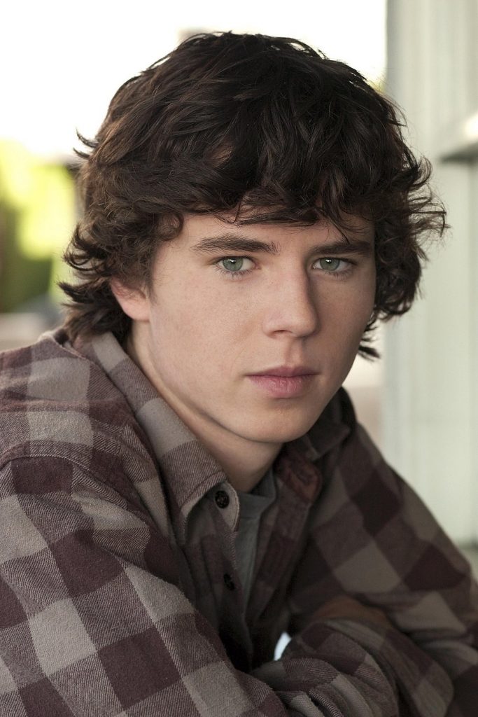 Póster de Charlie McDermott
