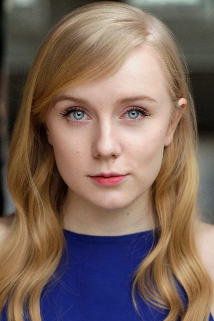 Póster de Alexa Davies