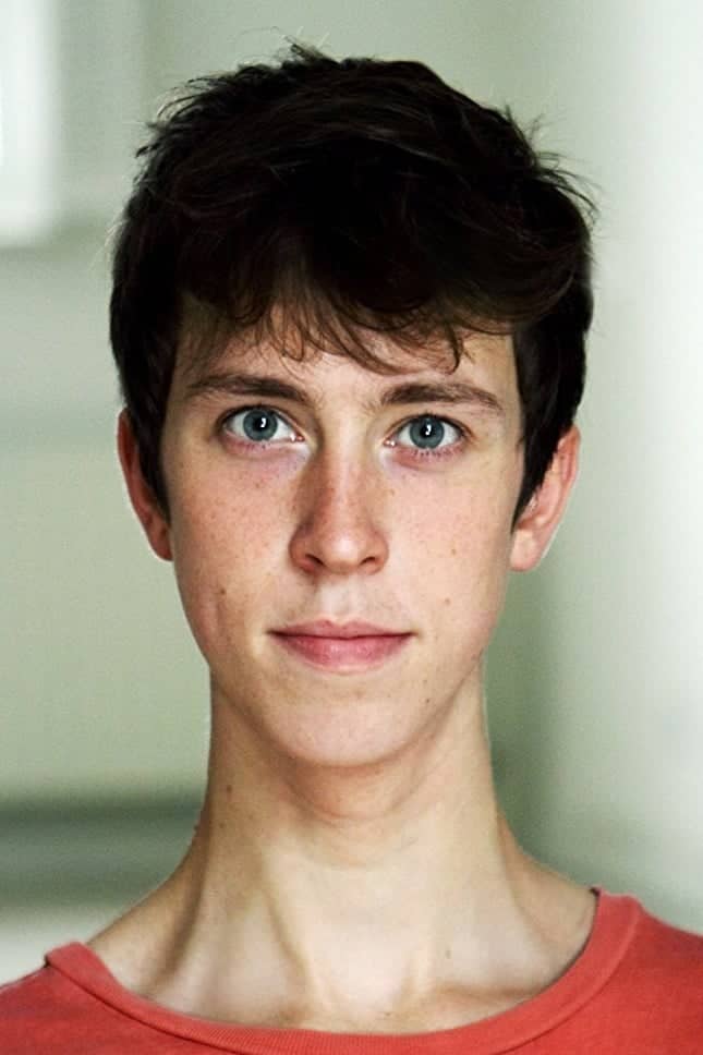 Póster de Angus Imrie