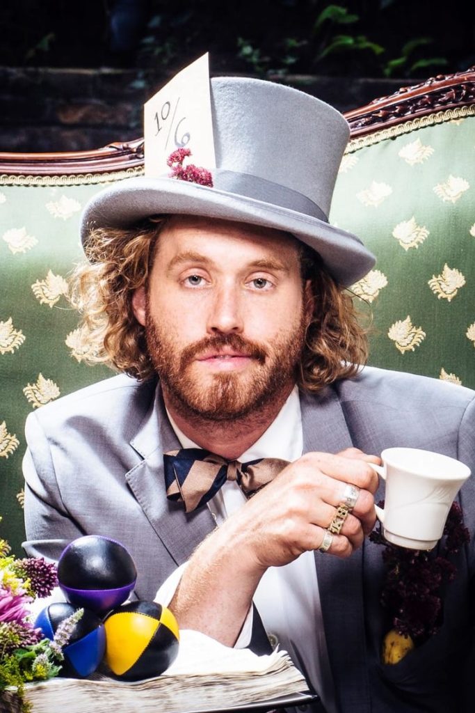 Póster de T. J. Miller