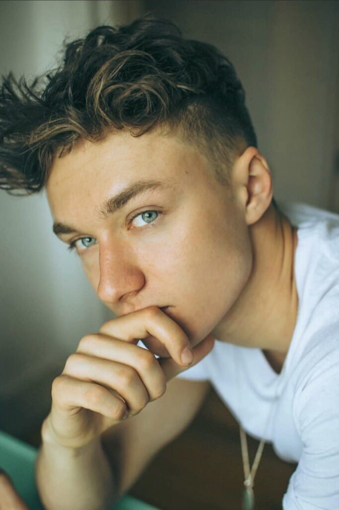 Póster de Harrison Osterfield