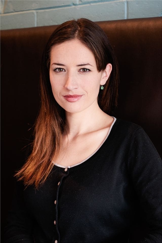 Póster de Yvette Reid