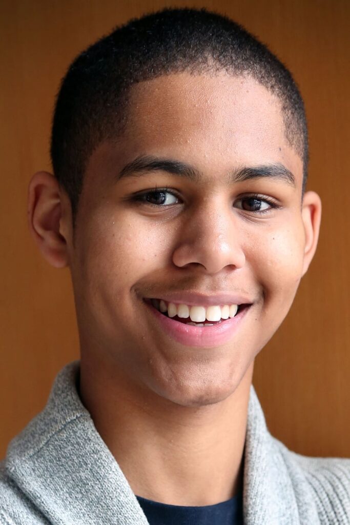 Póster de Rhenzy Feliz