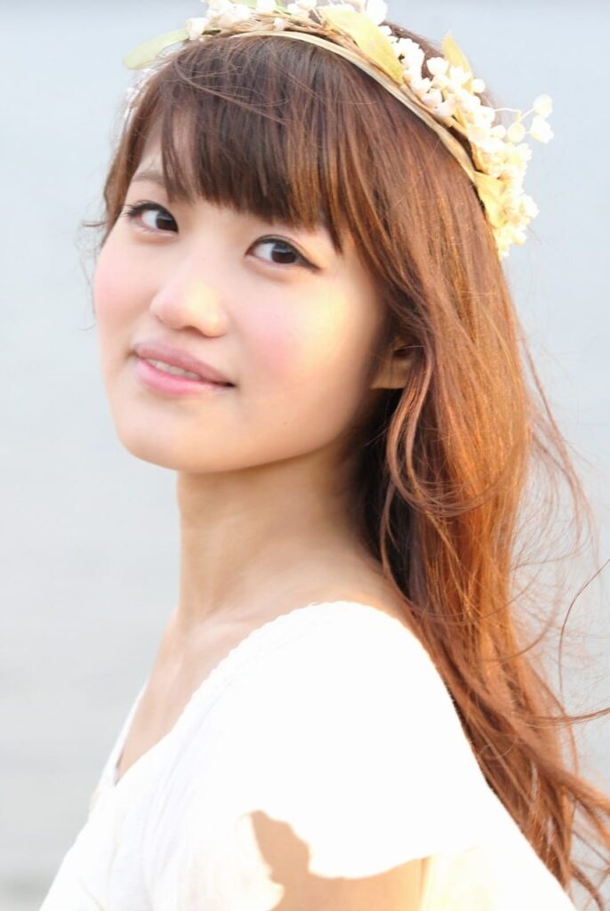 Póster de Saori Hayami