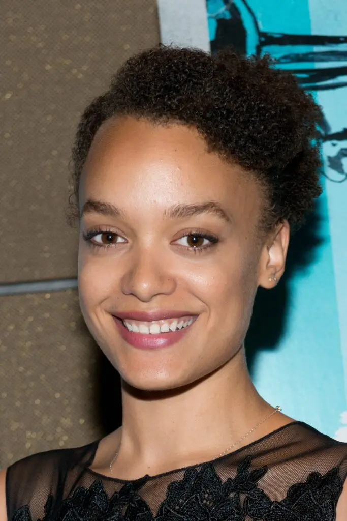 Póster de Britne Oldford