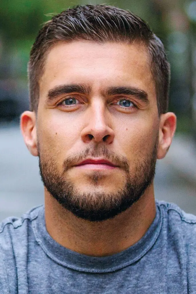 Póster de Josh Segarra