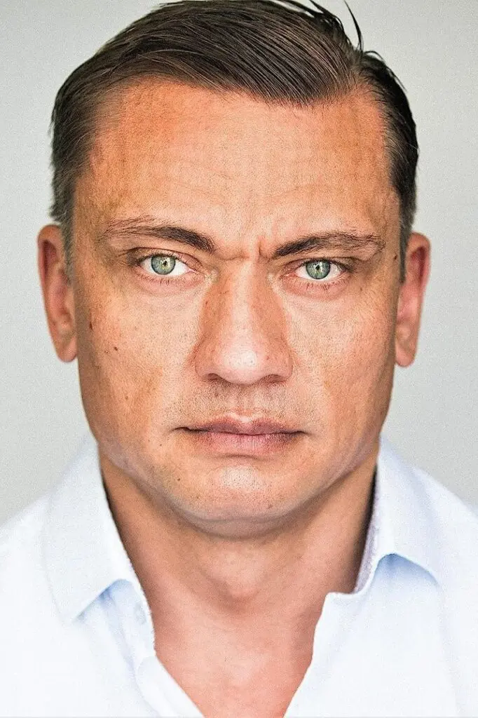 Póster de Alex Batareanu