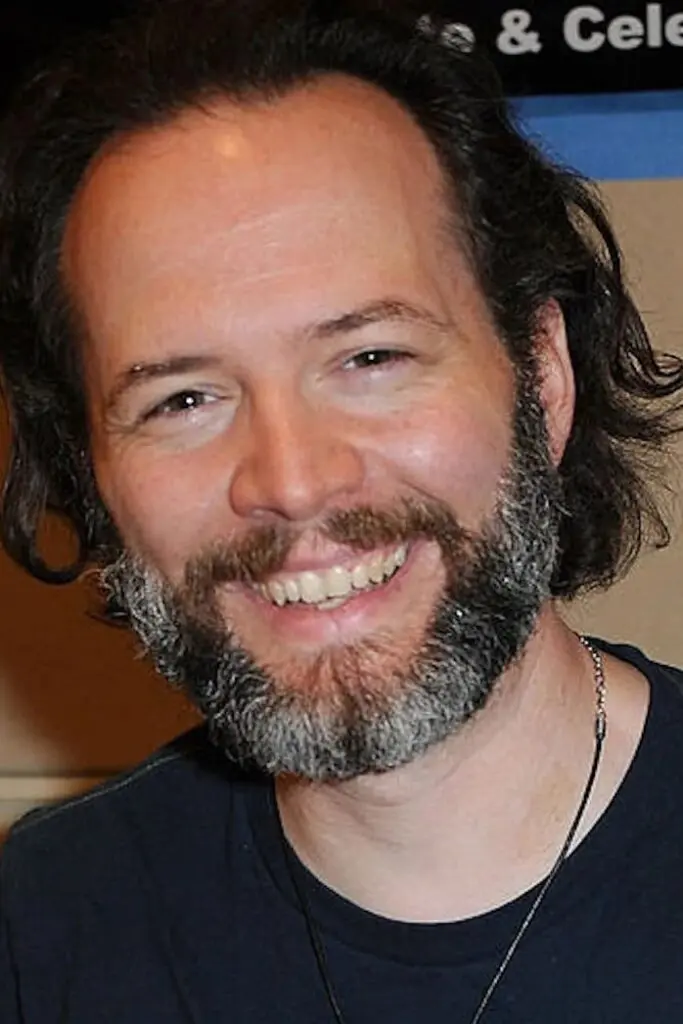 Póster de Christopher Daniel Barnes
