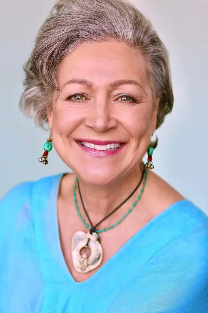 Póster de Helen Minassian