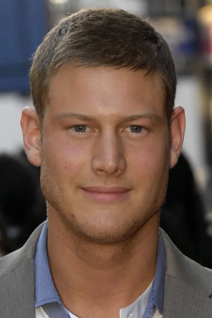Póster de Tom Hopper