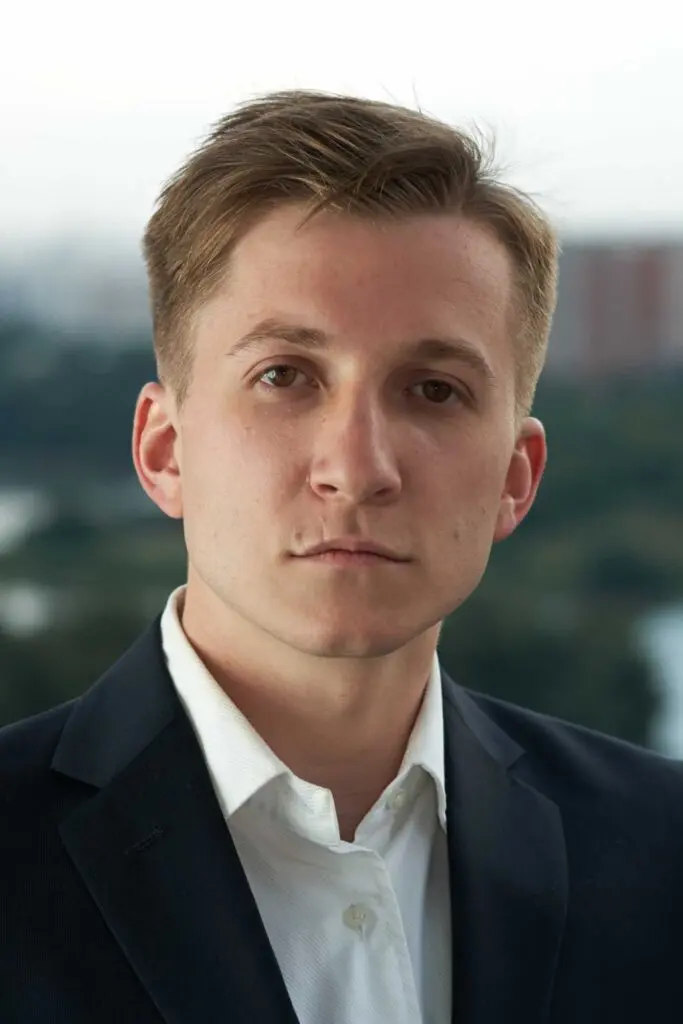 Póster de Dmitriy Sharakois
