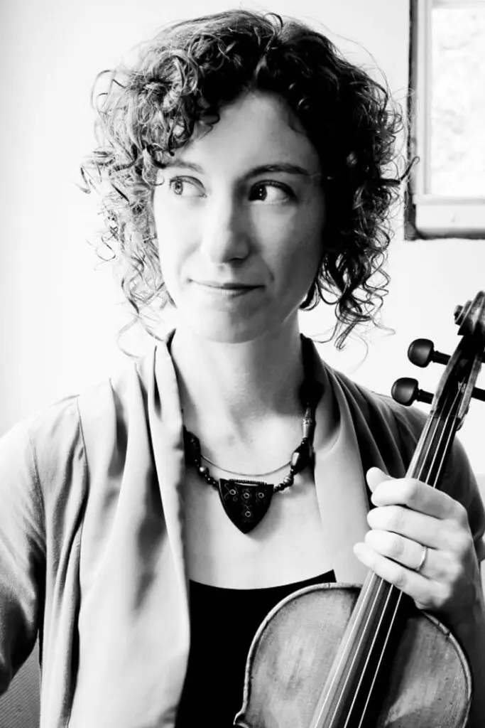 Póster de Rayna Gellert