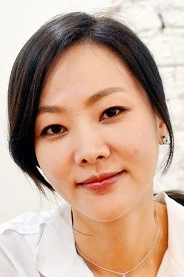 Póster de Yoon Ji-hye