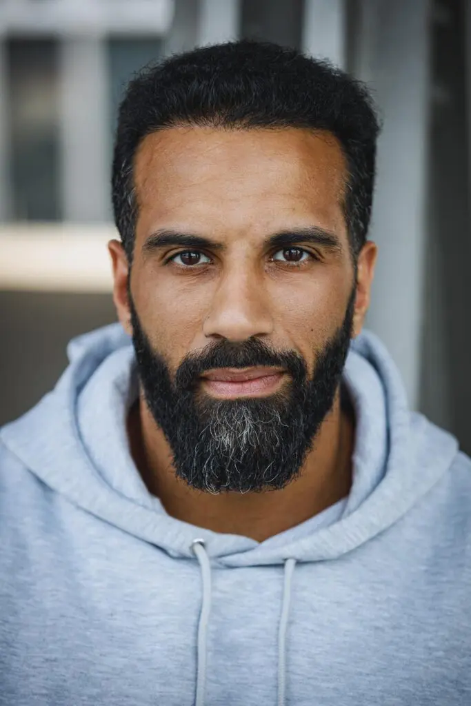 Póster de Amer El-Erwadi